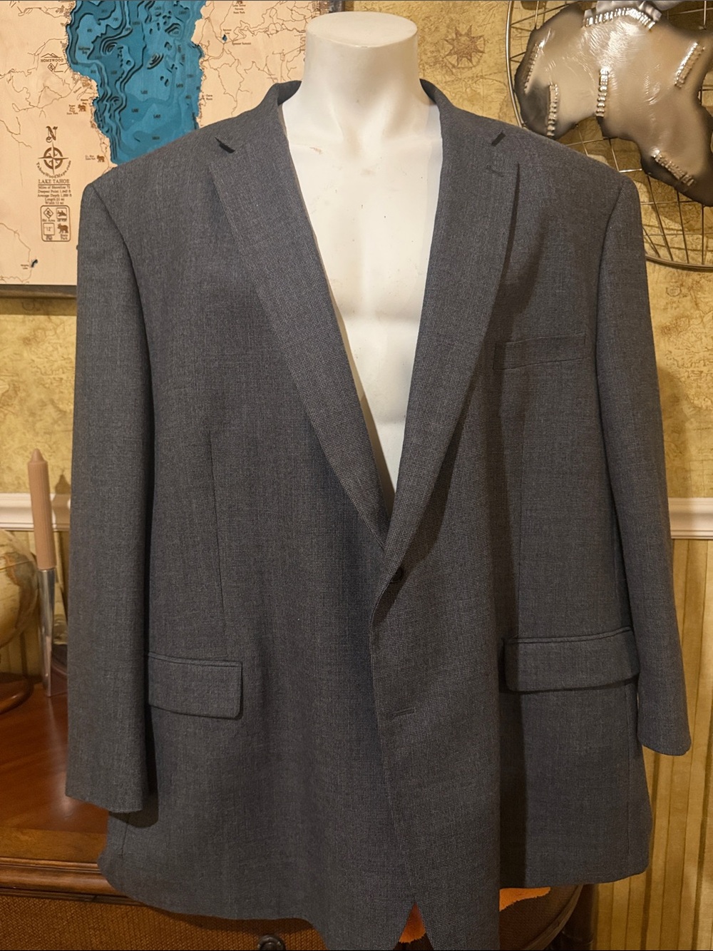 Ralph Lauren Men's Gray Sport Coat - Classic Notch Lapel 100% Wool. 60L